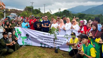 Dispora Bogor Tanam 1.000 Mahoni di Jasinga, Wujud Nyata Jaga Alam