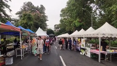 Ramadhan Semarak, Bupati Bogor Rudy Susmanto Gratiskan Lapak UMKM di Pakansari dan Area Masjid Baitul Faizin