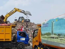 Bupati Rudy Susmanto Andalkan Truk Compactor Atasi Air Lindi Sampah di Jalan Raya