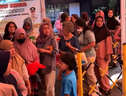 Antusias Warga Jonggol Sambut Gerakan Pangan Murah, Program Bupati Bogor Bantu Tekan Harga Kebutuhan Pokok di Bulan Ramadhan