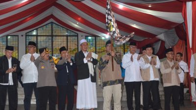 Kloter 07 JKS Asal Bogor Berangkat Haji, Pemkab Titip Pesan Kesehatan dan Kebersamaan